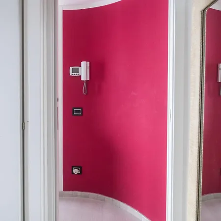 Enjoyiseolake - Beatrice - Vibrant Flat With View *