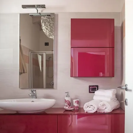 Enjoyiseolake - Beatrice - Vibrant Flat With View Apartment Parzanica